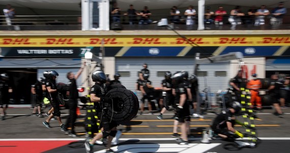 Robert Kubica (Williams) miał najgorszy czas okrążenia na drugim treningu przed niedzielnym wyścigiem o Grand Prix Francji, ósmą rundą mistrzostw świata Formuły 1. Najszybsi byli ponownie kierowcy Mercedesa GP - Fin Valtteri Bottas i Brytyjczyk Lewis Hamilton.