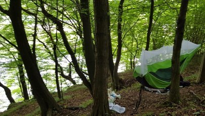 Bieszczady: Turyści biwakowali nad urwiskiem. Spadli ze skarpy