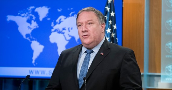 Sekretarz stanu USA Mike Pompeo ogłosił, że udaje się do Arabii Saudyjskiej i Zjednoczonych Emiratów Arabskich, by rozmawiać o Iranie. Powtórzył, że Waszyngton jest otwarty na rozmowy z Teheranem bez warunków wstępnych. "Wiedzą, gdzie nas znaleźć" - dodał.