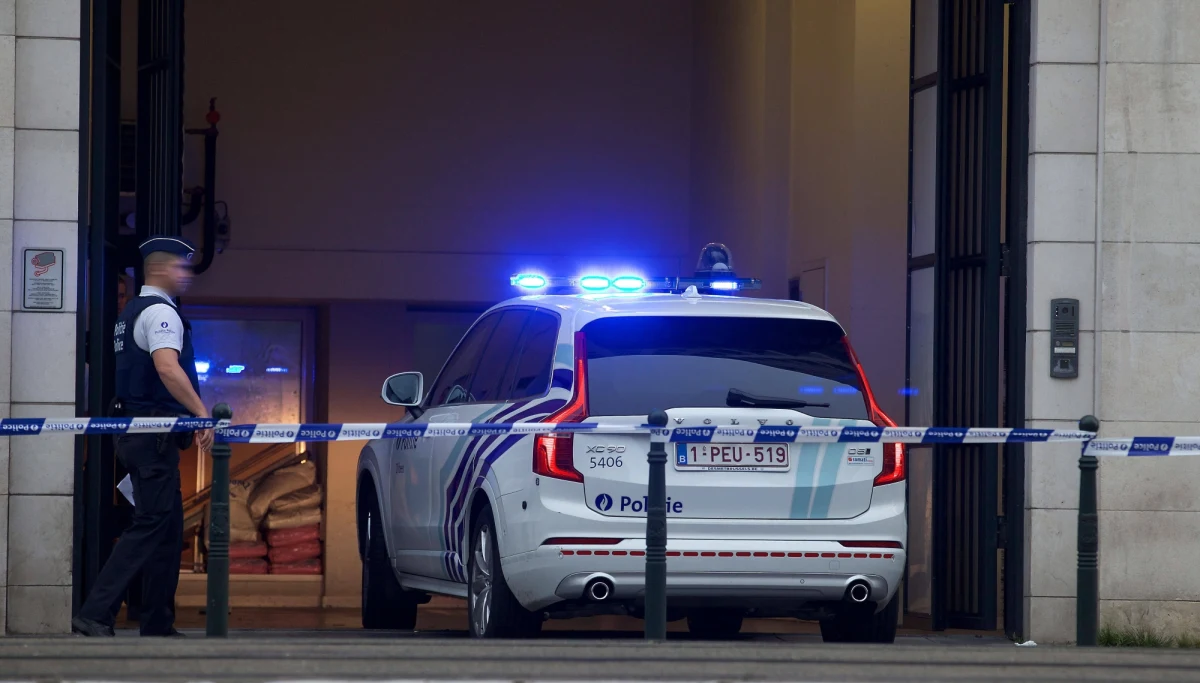 Belgijscy antyterroryści zatrzymali Belga podejrzanego o planowanie ataku na ambasadę USA w Brukseli - poinformowała belgijska prokuratura federalna. Mężczyzna usłyszał zarzuty m.in. przygotowywania przestępstwa terrorystycznego. Trafił do aresztu. 