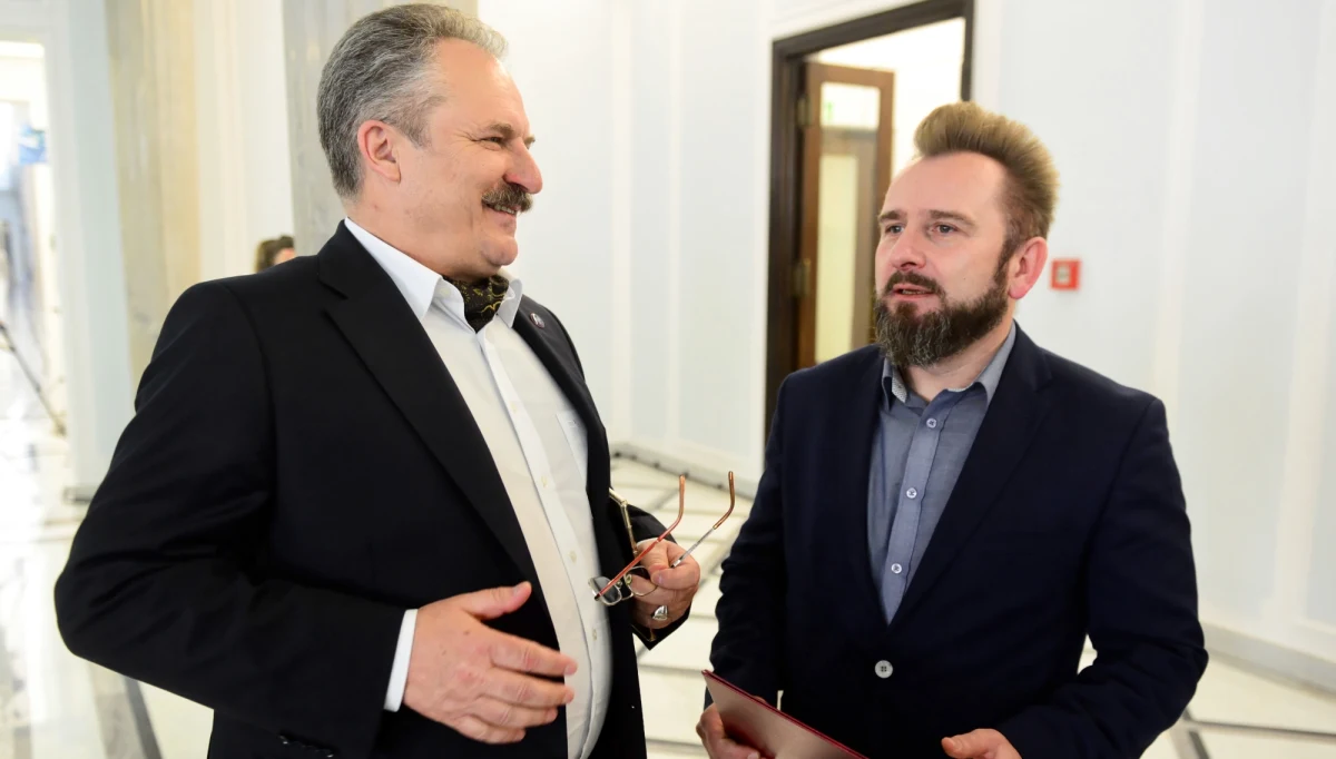 Federacja Marek Jakubiak-Piotr Liroy-Marzec wystartuje w jesiennych wyborach parlamentarnych z własnym przesłaniem - zapowiedzieli liderzy federacji. "Nie przyjmuję propozycji Konfederacji na wybory z uwagi na brak transparentności i dobrej woli" - oświadczył Jakubiak.