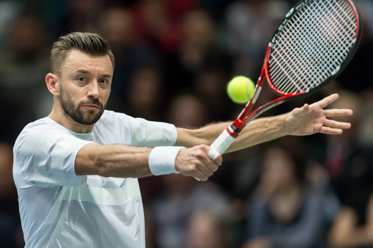 Michał Przysiężny kończy karierę. 35-letni tenisista ogłosił, że odbywający się na przełomie lipca i sierpnia turniej BNP Paribas Fortis w Sopocie będzie jego ostatnim. „Postaram się przygotować do tego turnieju najlepiej jak potrafię, aby po raz ostatni pokazać dobry tenis" - zapowiada zawodnik.