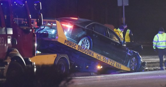 ​Sąd Okręgowy w Krakowie poinformował, że płyta z zapisem monitoringu z wypadku premier Beaty Szydło, została uszkodzona przed przekazaniem akt sprawy do sądu w Oświęcimiu. Jak informuje Onet, to by oznaczało, że do uszkodzenia mogło dojść na etapie postępowania przygotowawczego.