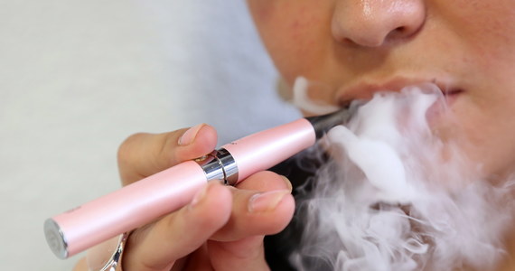 San Francisco wkrótce zostanie pierwszym miastem w Stanach Zjednoczonych, w którym zakazana będzie sprzedaż papierosów elektronicznych. Pomysłodawcy nowego prawa wskazują na popularność tych produktów wśród młodzieży i związane z tym zagrożenia dla zdrowia.