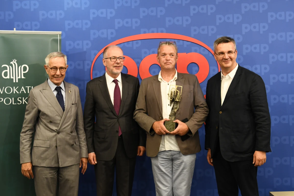 Tomasz Skory został laureatem nagrody przyznawanej dziennikarzom przez Adwokaturę Polską - Złota Waga. Dziennikarz RMF FM został doceniony za "za przybliżanie społeczeństwu tematów istoty niezależnego wymiaru sprawiedliwości". Gratulujemy! 