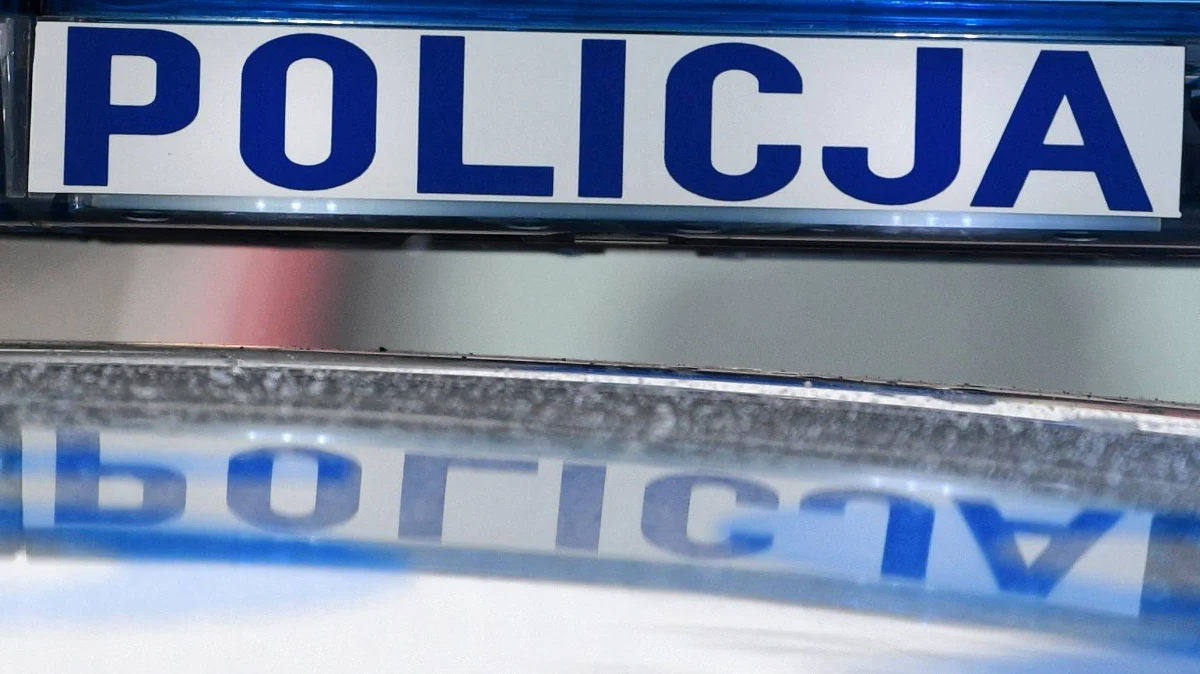 Policja od niedzieli poszukuje 16-letniej Marysi, która uciekła z Młodzieżowego Ośrodka Wychowawczego w Szczecinie. Według matki dziewczyny, ona i druga nastolatka były bite przez koleżanki.