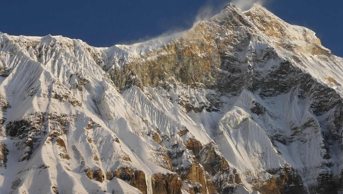 Polska wyprawa zdobyła szczyt Nanda Devi East (7434 m n. p. m.) w Himalajach. Na szczycie stanęło dwóch wspinaczy – Jarosław Gawrysiak i Wojciech Flaczyński.