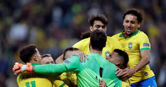 Rzuty karne zdecydowały o awansie Brazylii do półfinału najważniejszego piłkarskiego turnieju w Ameryce Południowej - Copa America. Na stadionie Porto Alegre Brazylijczycy pokonali 4:3 Paragwaj. 
Kibice nie zobaczyli goli w regulaminowym czasie gry.
