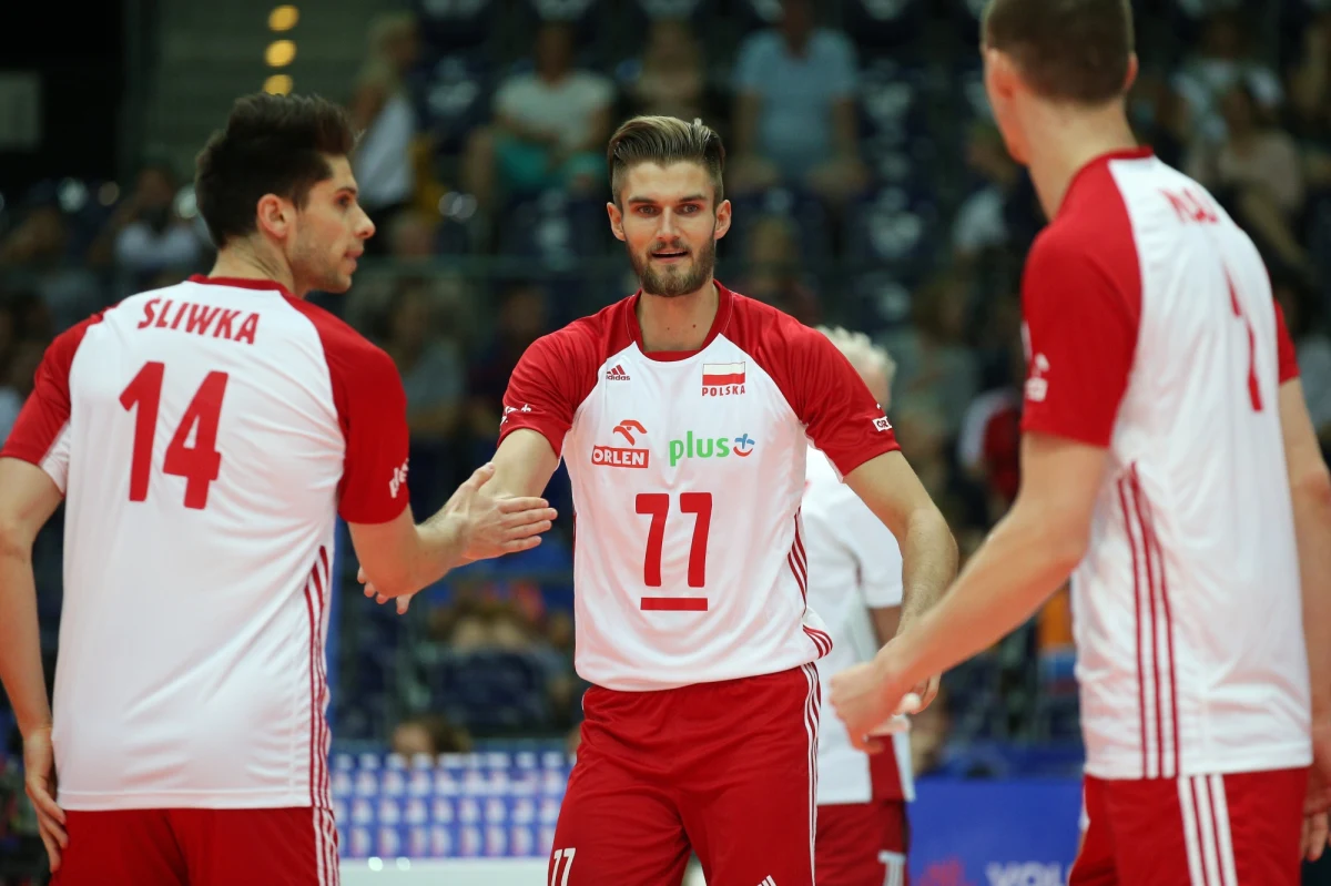 Siatkarze Brazylii wygrali z Francją 3:1 w ostatnim meczu 13. kolejki Ligi Narodów. W innym piątkowym meczu turnieju w Brasilii Kanada pokonała Włochy 3:1. Natomiast Polacy zwyciężyli w Lipsku w takich samych rozmiarach w spotkaniu z Japonią.
