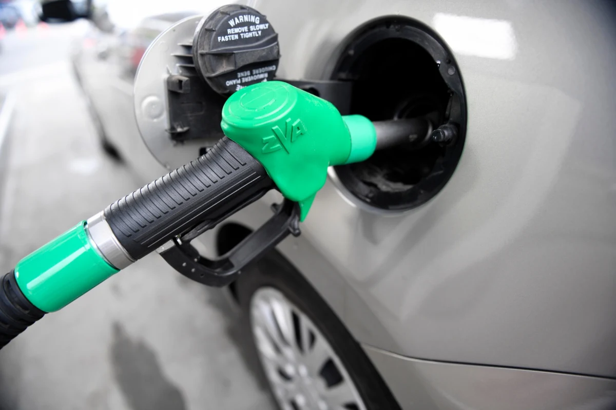 Wrocławska firma co miesiąc sprzedaje do 7 gigantów energetycznych w Europie tony unikalnego paliwa UCOME. Polskie rafinerie nie zdecydowały się jeszcze na jego zakup. UCOME to właściwie bezemisyjny, przyjazny środowisku olej napędzający silniki diesla produkowany z odpadów z rzeźni i przepracowanych olejów.