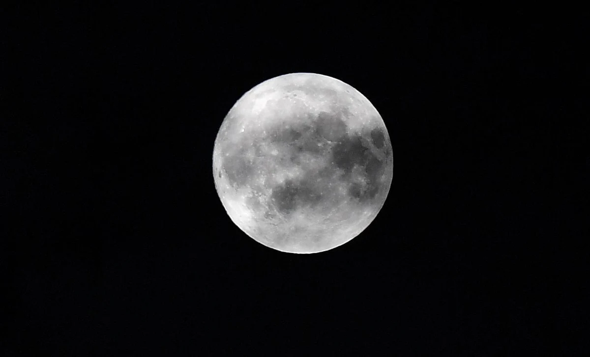 Rosja zamierza wykorzystać do zbadania Księżyca roboty posiadające sztuczną inteligencję. Program zaplanowano na najbliższe 20 lat.