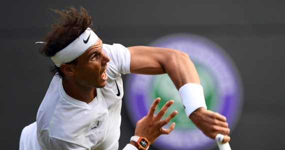 Rozstawiony z numerem trzecim hiszpański tenisista Rafael Nadal nie miał kłopotów z awansem do drugiej rundy wielkoszlemowego Wimbledonu. Wygrał z Japończykiem Yuichim Sugitą 6:3, 6:1, 6:3.