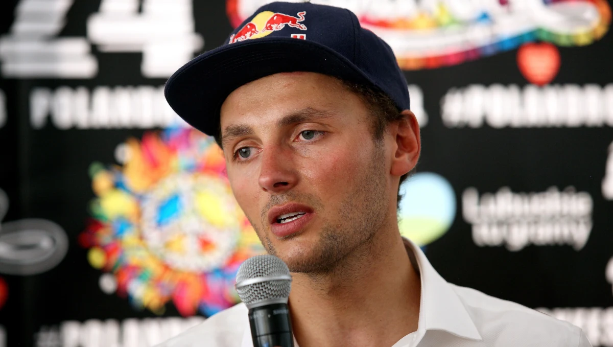 „Na razie mogę powiedzieć, że nowy cel, nad którym teraz pracuję, będzie oczywiście związany z nartami i będą go realizował wczesną jesienią. Niebawem przedstawię szczegóły” – mówi w rozmowie z RMF FM Andrzej Bargiel. Skialpinista przyznał, że po długim pobycie w górach lubi odpoczywać choćby nad polskim morzem: „Mam poczucie, że nie znam Polski do końca i staram się ją odkrywać” – przyznaje Bargiel.