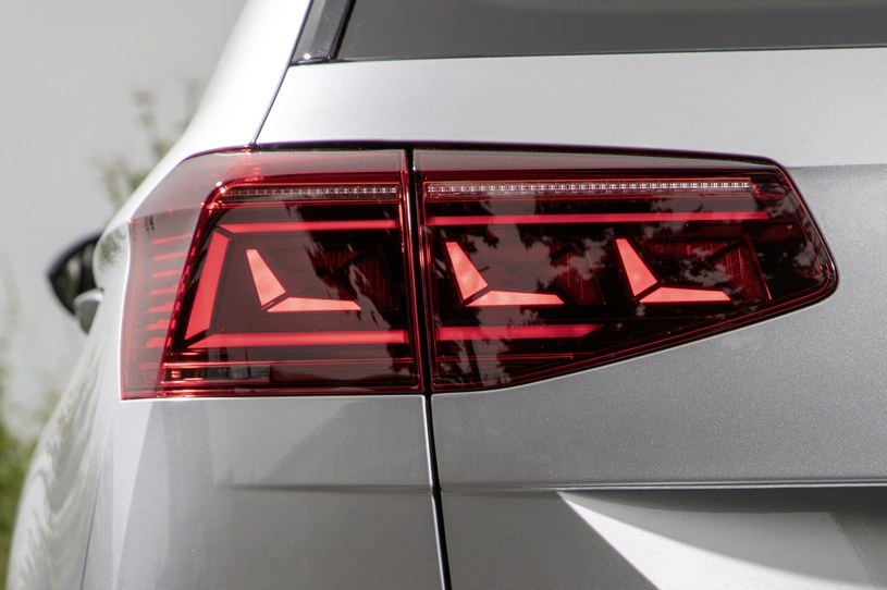 Volkswagen Passat z matrycowym oświetleniem LED