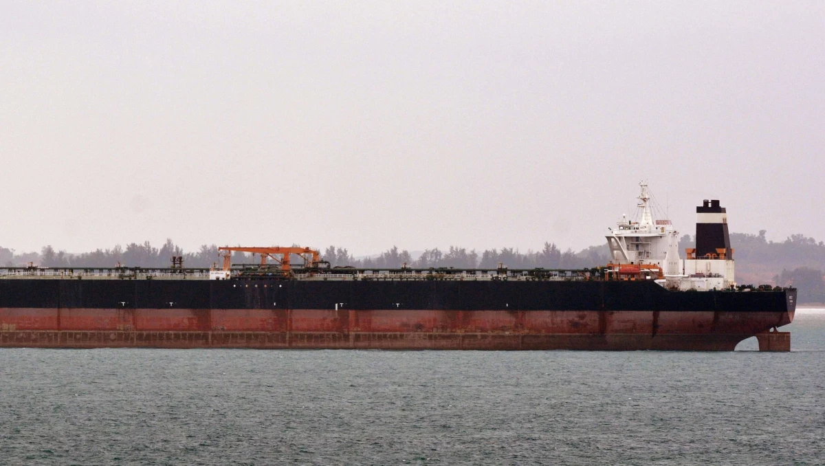 Brytyjscy komandosi zatrzymali tankowiec zmierzający do jednej z rafinerii w Syrii. Transport taki byłby pogwałceniem międzynarodowych sankcji nałożonych na reżim syryjskiego prezydenta Baszara al-Assada przez Unię Europejską.   