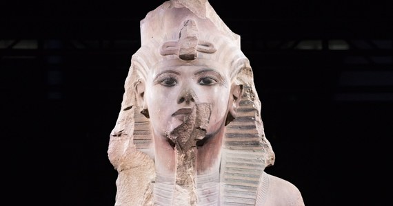 ​Egipt domaga się odwołania aukcji rzeźby Tutenchamona. Popiersie egipskiego faraona ma pójść pod młotek w Londynie. Rzeźba może osiągnąć cenę nawet 4 milionów funtów.
