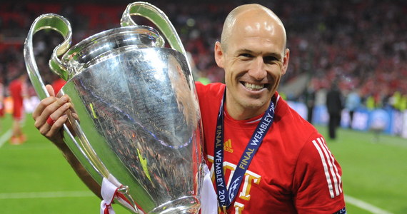 Holenderski piłkarz Arjen Robben, który przez ostatnią dekadę bronił barw Bayernu Monachium, ogłosił zakończenie kariery. W czerwcu przestał obowiązywać kontrakt 35-letniego skrzydłowego z mistrzem Niemiec.