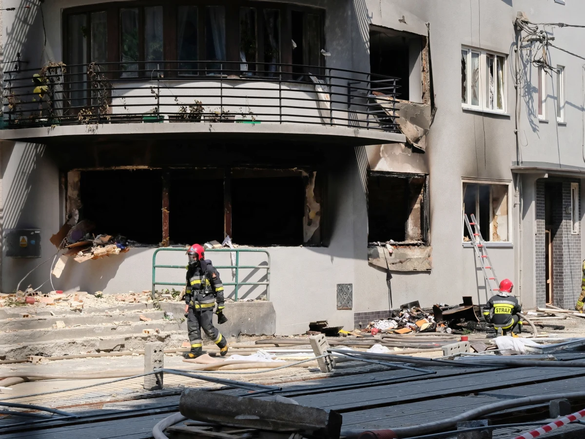 Dziś drugi dzień żałoby w Bytomiu. Wczoraj, po wybuchu gazu zginęły tam 3 osoby, w tym dwoje dzieci. Strażacy i policja przez całą noc pilnowali uszkodzonego budynku.