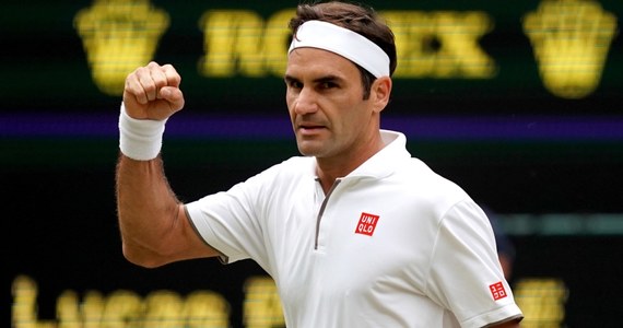 Rozstawiony z "dwójką" Szwajcar Roger Federer pokonał Francuza Lucasa Pouille (27.) 7:5, 6:2, 7:6 (7-4) w trzeciej rundzie Wimbledonu. Ośmiokrotny triumfator londyńskiego turnieju wygrał 350. mecz w Wielkim Szlemie, czego dokonał jako pierwszy tenisista w historii.