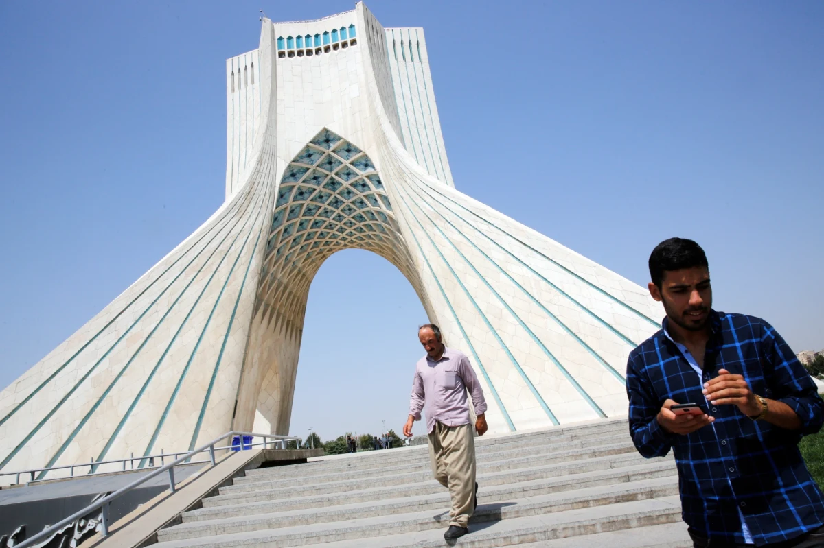 USA nie cofną się w konflikcie z Iranem, ale są gotowe do podjęcia rozmów -  powiedział wiceprezydent Mike Pence podczas spotkania z proizraelskim stowarzyszeniem chrześcijańskim w Waszyngtonie.