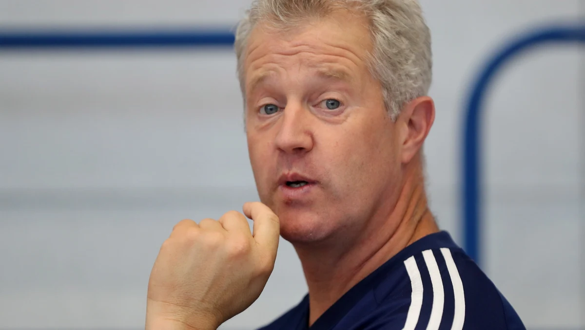 Vital Heynen znów zaskakuje i szykuje kolejny „chytry plan”. Podobnie, jak w poprzednim sezonie wie, kiedy dać odpocząć swoim kluczowym zawodnikom. Dlatego na finałowy turniej siatkarskiej Ligi Narodów wysłał tych nieco młodszych i mniej doświadczonych zawodników. Do kadry dołączył natomiast Andrzej Wrona, który ma pomóc kolegom w walce o medale. Kluczowi zawodnicy, którzy stanowią o sile reprezentacji, są w trakcie przygotowań do docelowej imprezy sezonu. W tym roku to turniej kwalifikacyjny do Igrzysk Olimpijskich w Tokio.