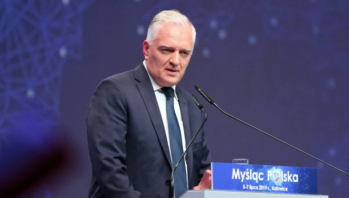 Andrzej Stanisławek zachował się bardzo odpowiedzialnie w poczuciu lojalności wobec rządu i odpowiedzialności wobec rodziców - przeprosił, oddał się do dyspozycji premiera - stwierdził w środę minister nauki i szkolnictwa wyższego, wicepremier Jarosław Gowin.