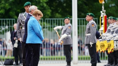 Angela Merkel znów dostała ataku drgawek