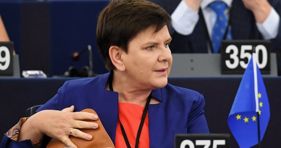 Szef Wiosny, europoseł Robert Biedroń wezwał socjalistów do głosowania w środę przeciw kandydaturze byłej premier Beaty Szydło (PiS) na stanowisko szefowej komisji zatrudnienia PE. "Nie można było zagłosować za kandydaturą Beaty Szydło" – poinformował PAP Biedroń.