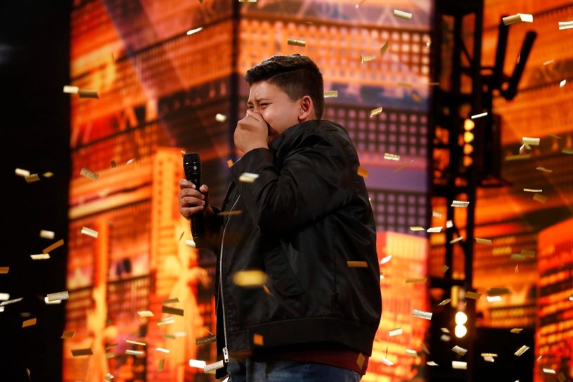 Występ 12-letniego Luke'a Islama w amerykańskim "Mam talent" podbija sieć. Młody wokalista zachwycił jurorów i awansował do finałowych odcinków. 