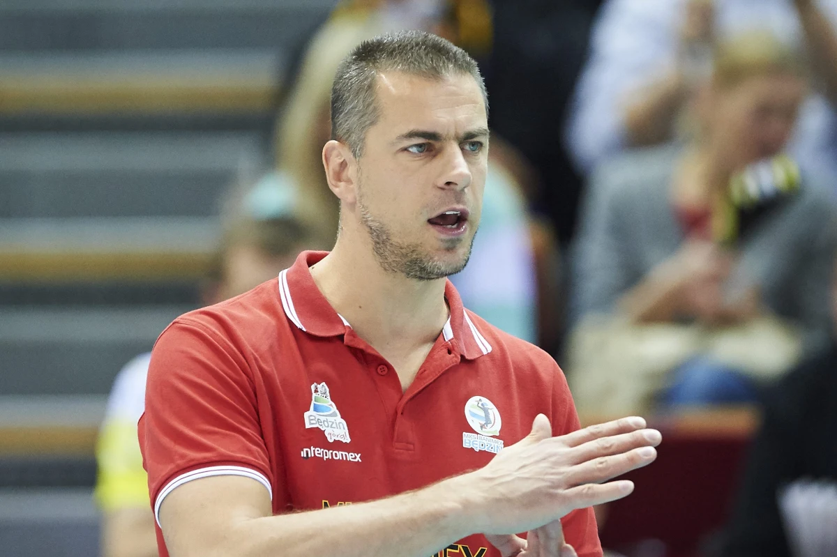 "To jest świetna siatkówka. Jestem zaskoczony, że w Chicago nasi siatkarze grają aż tak dobrze” – mówi w rozmowie z RMF FM były reprezentant Polski, a dziś komentator telewizyjny Damian Dacewicz. Jego zdaniem, kilku młodszych siatkarzy spokojnie może wskoczyć do reprezentacji na najważniejsze wydarzenia sezonu. 