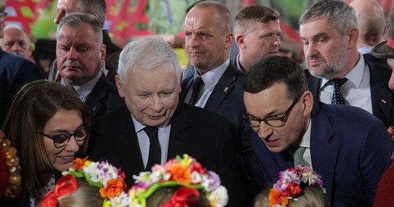 W sobotę przed południem prezes Prawa i Sprawiedliwości Jarosław Kaczyński zaprezentuje "jedynki" na listach wyborczych ugrupowania na jesienne wybory parlamentarne. Ostateczne ustalenia kto i skąd będzie startował zapadły na spotkaniu liderów PiS-Solidarna Polska-Porozumienie.