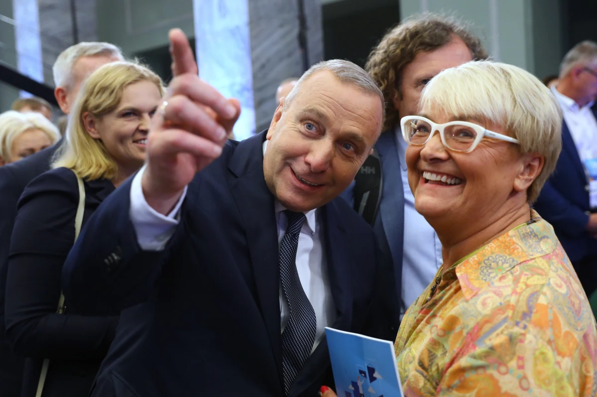 W sobotę, w drugim dniu Forum Programowego Koalicji Obywatelskiej lider PO Grzegorz Schetyna ma zaprezentować główne kierunki programu, z którym KO pójdzie do jesiennych wyborów parlamentarnych. Zaplanowanych jest ponadto kilka debat m.in. na temat zdrowia i ekologii.