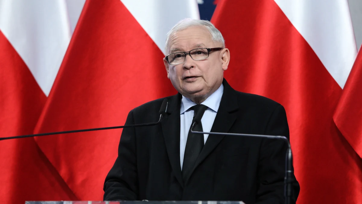 Premier Mateusz Morawiecki w Katowicach, prezes PiS Jarosław Kaczyński w Warszawie, wicepremier Jacek Sasin w Chełmie, wicepremier i szef resortu kultury Piotr Gliński w Łodzi, szef KPRM Michał Dworczyk w Wałbrzychu - "jedynkami" list Prawa i Sprawiedliwości na jesienne wybory do Sejmu.