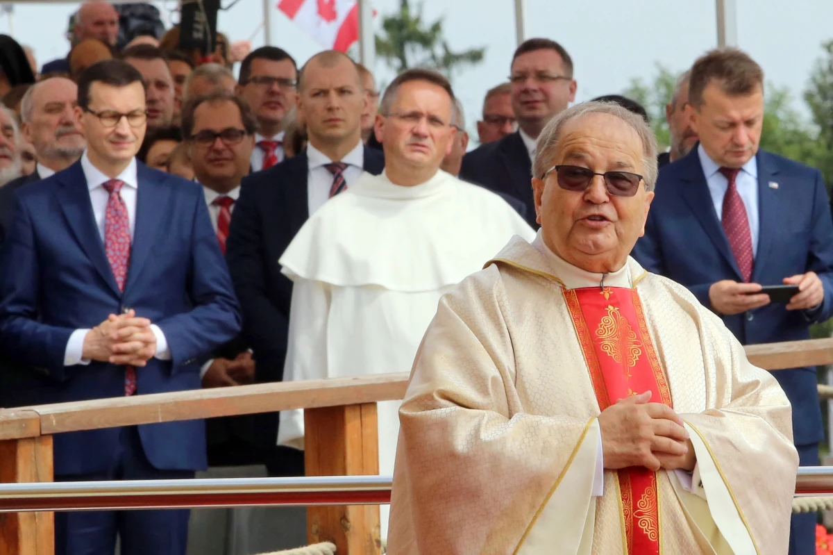 O wycofanie się Polski z konwencji stambulskiej – tzw. antyprzemocowej – apelował na Jasnej Górze dyrektor Radia Maryja o. Tadeusz Rydzyk, oceniając, iż dokument ten otwiera drogę do "gorszenia" dzieci.