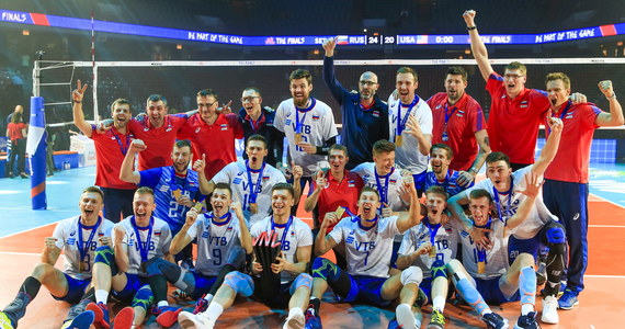Siatkarze Rosji triumfowali w drugiej edycji Ligi Narodów. W finale pokonali w Chicago zespół USA 3:1 (25:23, 20:25, 25:21, 25:20) i powtórzyli ubiegłoroczny sukces. Polska zajęła trzecie miejsce.