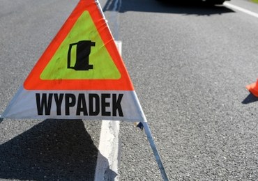 Problemy na A2. Z ciężarówki wysypał się ładunek