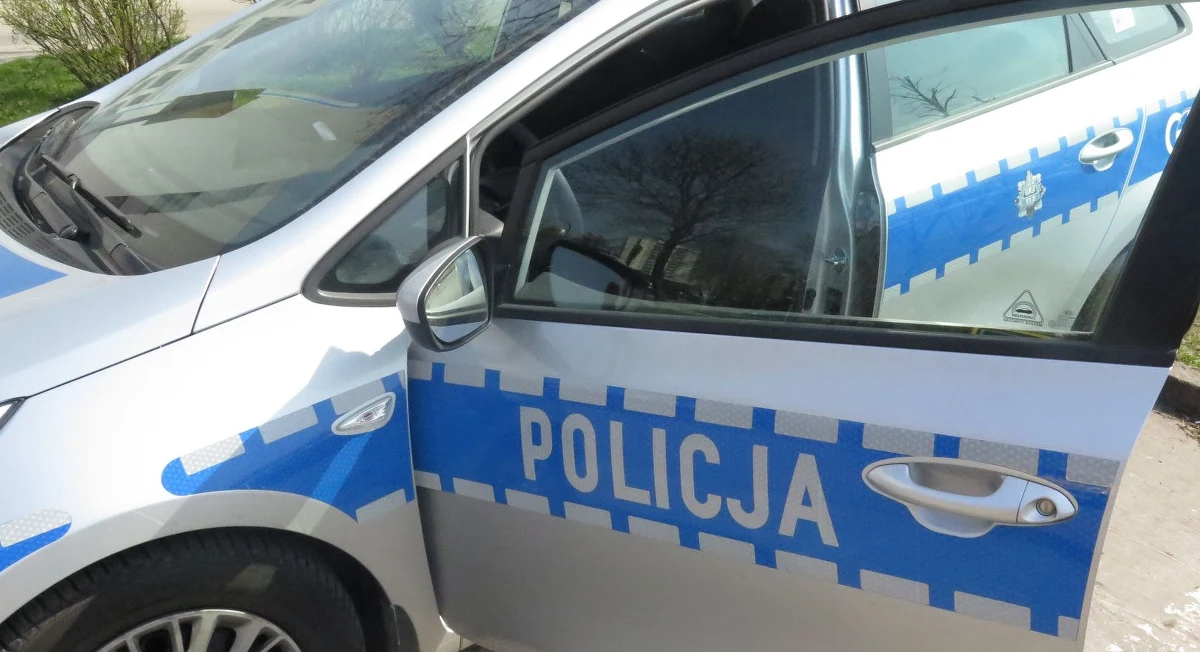 W parku leśnym na Bielanach - pomiędzy ulicami Mirowską i Księcia Józefa w Krakowie- znaleziono zwłoki. Natrafił na nie spacerujący mężczyzna. 
