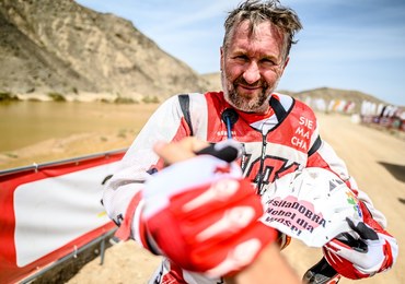 Rafał Sonik wygrał Silk Way Rally. "Każdy z nas potraktował ten rajd jak Dakar" 