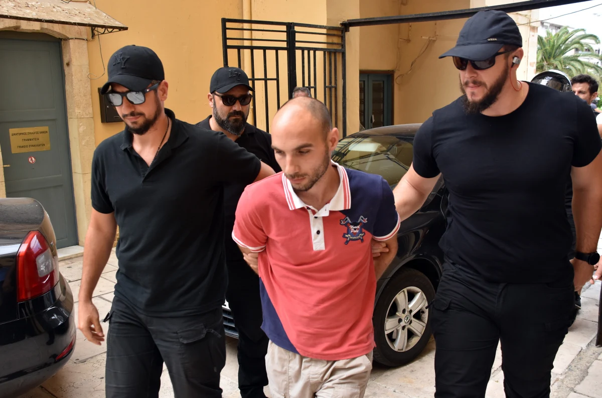 27-letni mieszkaniec Krety został oskarżony o zgwałcenie i zabójstwo Suzanne Eaton. Ciało 59-letniej biolog znaleziono w hitlerowskim bunkrze. Pochodząca z USA i mieszkająca na stałe w Niemczech naukowiec przyjechała na grecką wyspę, żeby wziąć udział w sympozjum. Zaginęła podczas joggingu.