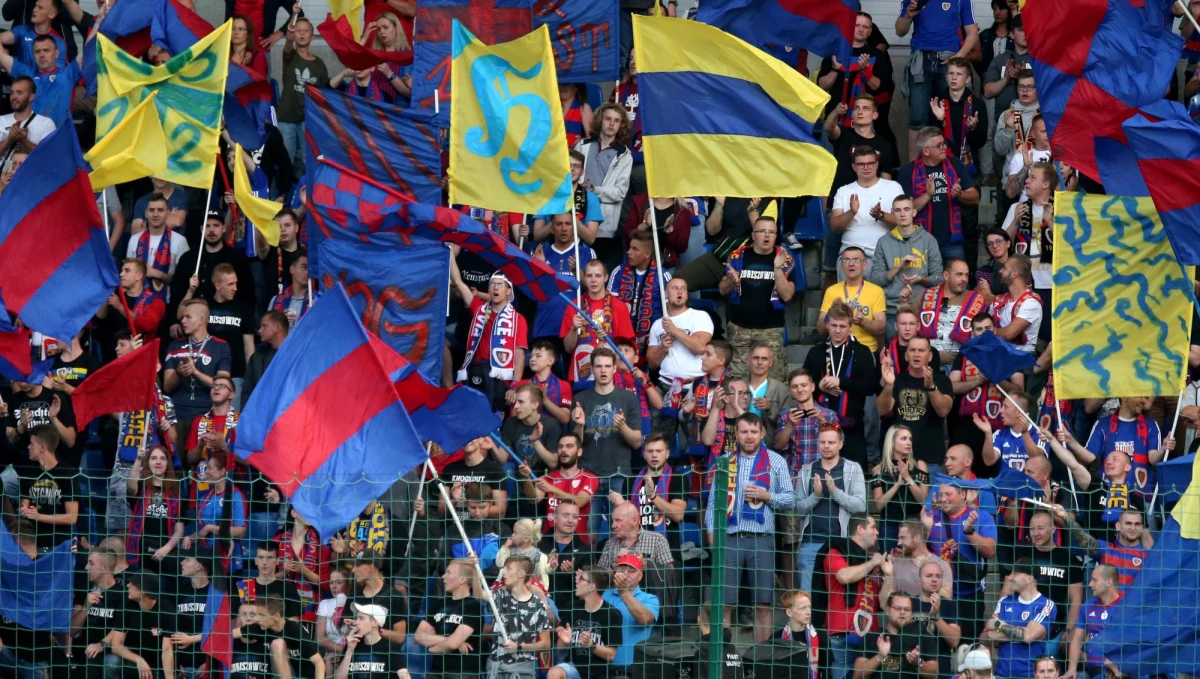 Już na pierwszej rundzie eliminacji zakończyły się marzenia Mistrza Polski Piasta Gliwice o Lidze Mistrzów. Gliwiczanie przegrali we wczorajszym rewanżowym spotkaniu z BATE Borysów 1:2. Tydzień wcześniej był remis 1:1. Wczoraj Piast zagrał dobrze, ale skuteczniejsi byli Białorusini, a taka porażka boli jeszcze bardziej. 