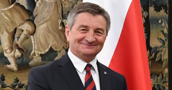 Kuchciński czyta angielski