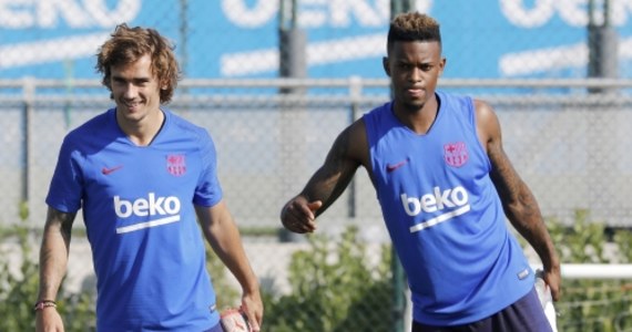 Hiszpańska federacja piłkarska (RFEF) otworzyła postępowanie przeciwko FC Barcelonie i Antoine Griezmannowi. Chodzi o transfer piłkarza do klubu ze stolicy Barcelony – podaje Onet.