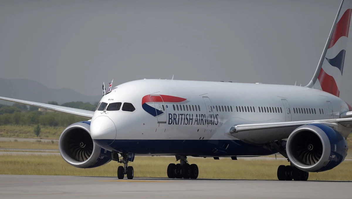 Brytyjskie linie lotnicze British Airways zawiesiły na siedem dni loty do Kairu. W tym czasie ma tam być przeprowadzona kontrola bezpieczeństwa - poinformował w oświadczeniu przewoźnik. Nie podano jednak konkretnej przyczyny tej decyzji.