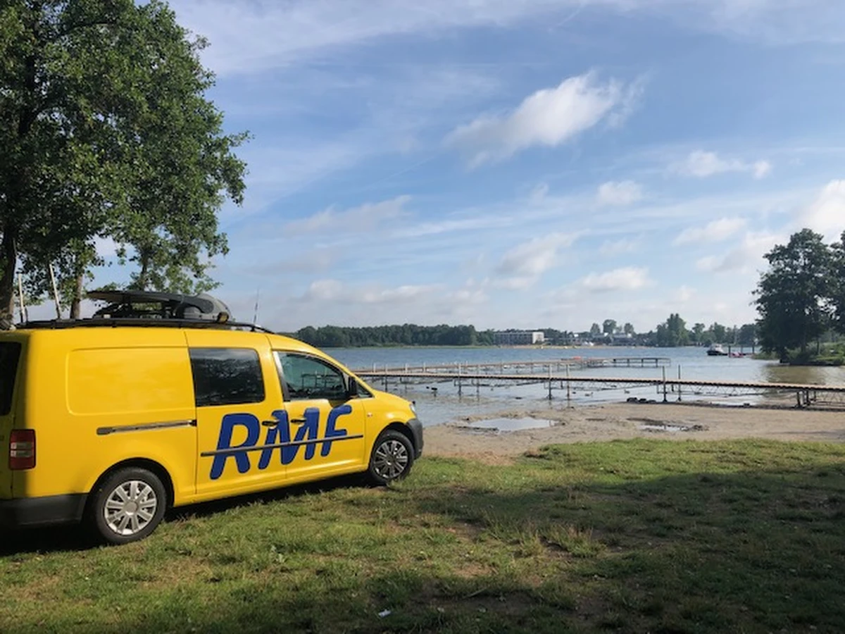 Kąpieliska w zachodniej Polsce odwiedzamy w czasie tego weekendu w ramach letniej akcji Fakty znad wody w RMF FM. W wakacyjne weekendy mówimy o najciekawszych miejscach do spędzania czasu właśnie nad wodą. W sobotę byliśmy nad Jeziorem Bytyń w Nakielnie na Pomorzu Zachodnim. W niedzielę nasz przystanek to Wielkopolska i Jezioro Dominickie w Boszkowie.