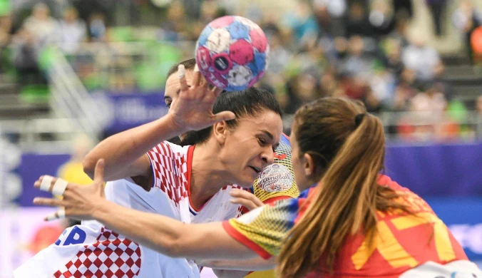 Puchar EHF piłkarek ręcznych. Rywal Perły Corona Brasov wykluczona z rozgrywek