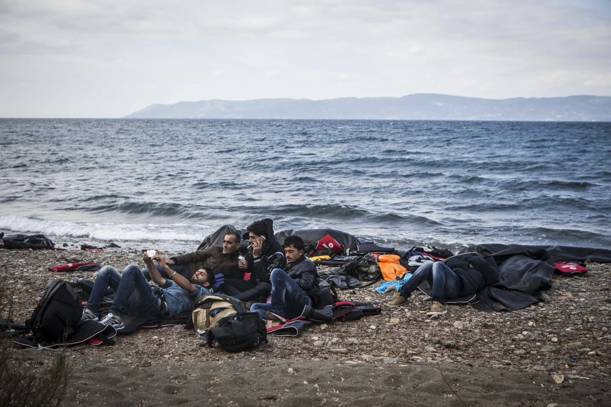 Portowy Zarzis na południu Tunezji nie radzi sobie z liczbą zwłok wyławianych z Morza Śródziemnego. Władze organizują pochówek dla migrantów, którzy utonęli podczas drogi do Europy, jednak w 75-tysięcznym mieście brakuje już miejsca.