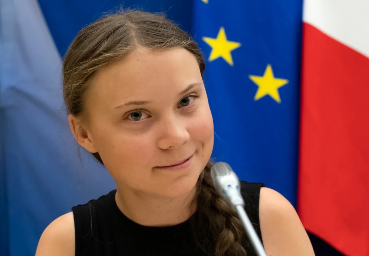 Greta Thunberg, która wzywa do walki z ociepleniem klimatu, wystąpiła w jednej z sali francuskiego Zgromadzenia Narodowego podczas debaty poświęconej ekologii. Opinie francuskich mediów na temat młodej Szwedki są podzielone.