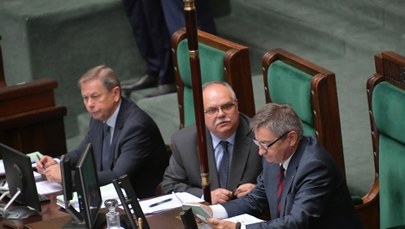 Sławomir Nitras o lotach marszałka Sejmu: To co się dzieje to absolutny skandal 