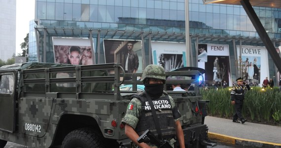 Dwóch obywateli Izraela zastrzelono w luksusowym centrum handlowym w Mexico City - poinformowały miejscowe władze. Jeden z nich zginął na miejscu, drugi zmarł w szpitalu.