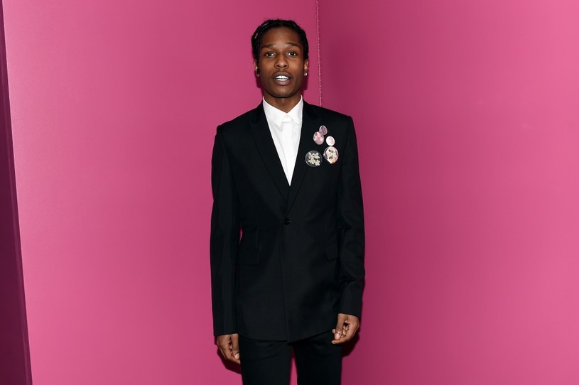 ASAP Rocky po trzech tygodniach spędzonych w szwedzkim areszcie w końcu usłyszał zarzuty. Grozi mu więzienie. Na takie informacje szybko zareagował Donald Trump, który wstawiał się za raperem. 